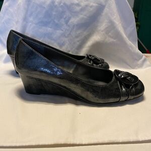 Hannah Comfort Womens Wedge Shoes Size 9M
